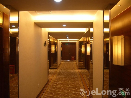 ���ñ���ʵ��